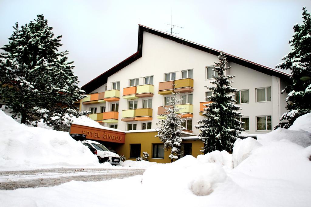 Hotel Cingov Slovensky Raj สปิชสกา โนวา เวส ภายนอก รูปภาพ